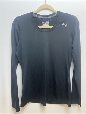 Under Armour Black Long-Sleeve Performance Tee